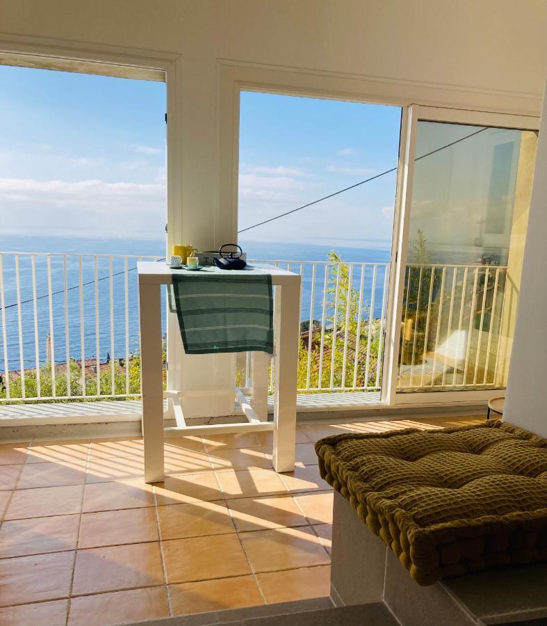 Maison Mediterraneo - Rez de villa, vue imprenable sur la mer Pietranera Exterior foto